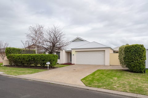 Successful Airbnb property: Broadwater Retreat in Broadwater