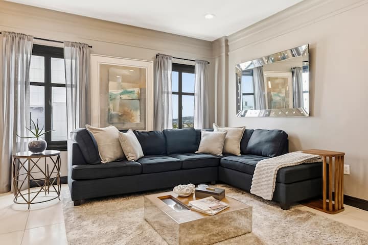 Luxury Condo In The Heart Of Long Beach - 롱비치