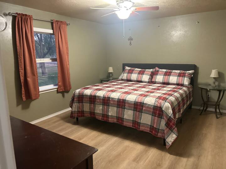 California king size bed