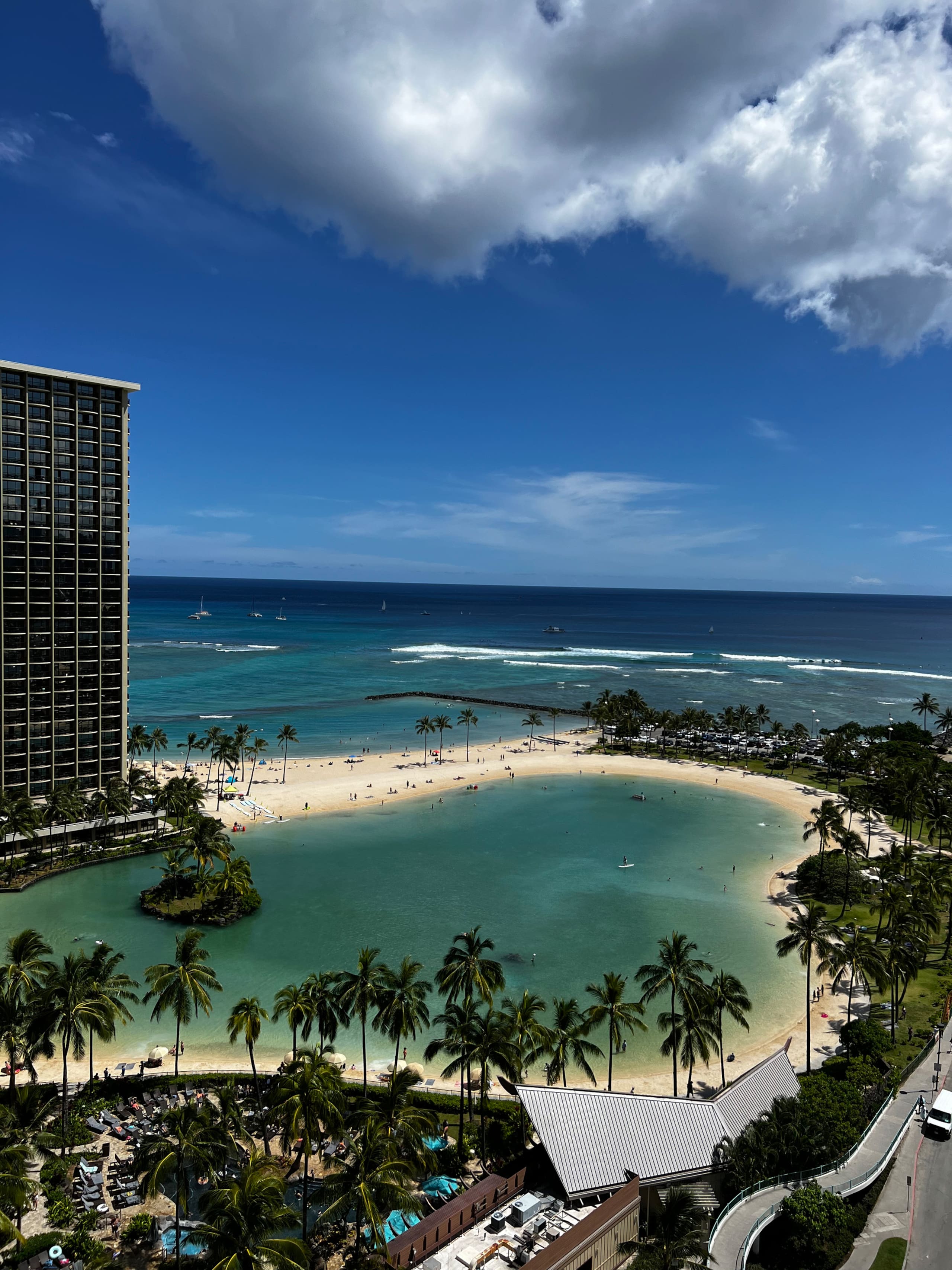 Aloha Waikīkī Cozy Affordable Beach Studio Getaway - Image 11
