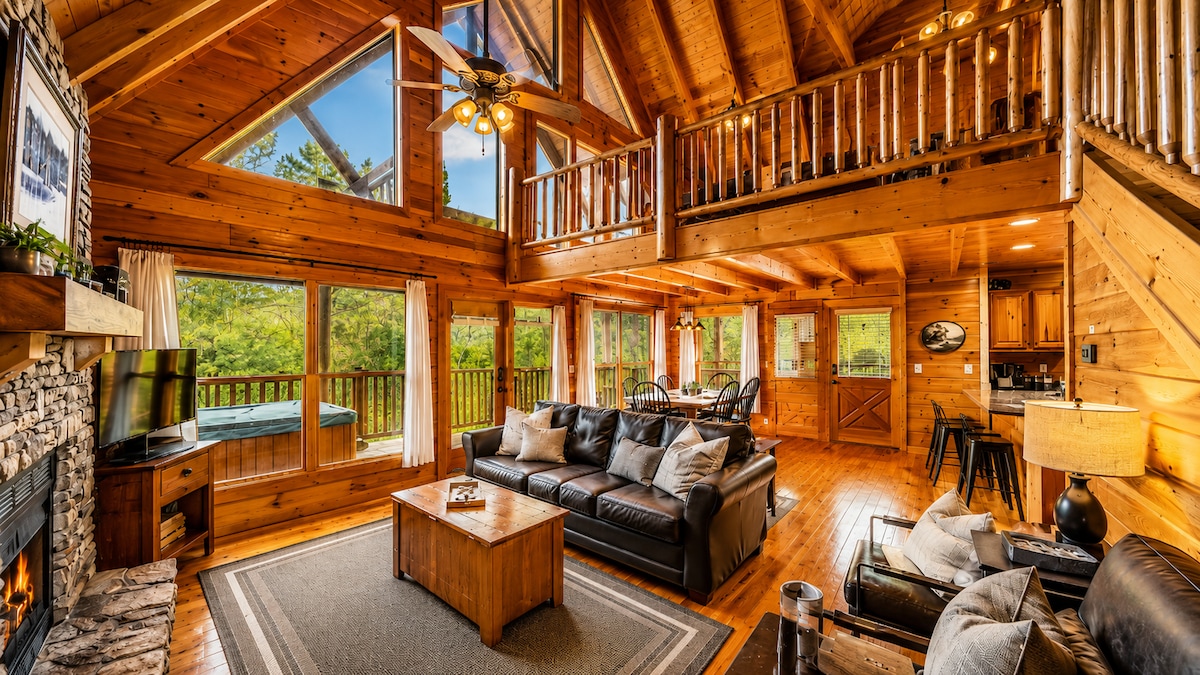 Mountain Cabin • Hot Tub • 10 Min to Dollywood - Cabins for Rent