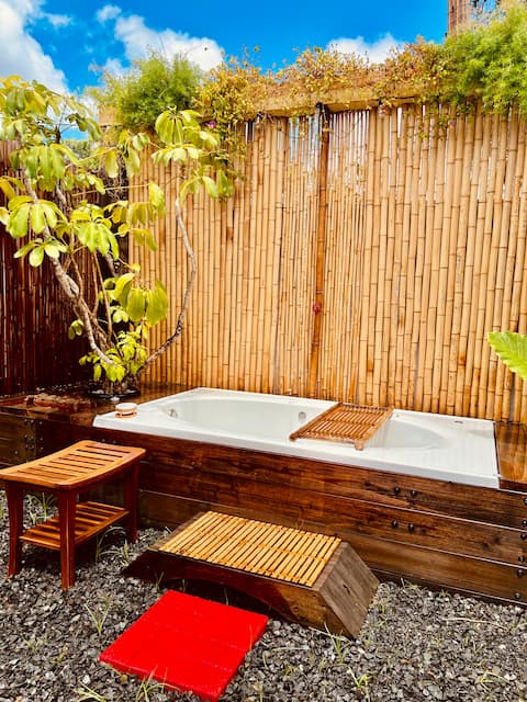 Popular Airbnb listing: >We have water< Hidden Paradise w/HotTub near A/P in San Juan Metro