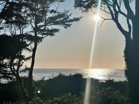 Beach Access! Ocean Getaway! King Suite! NO PETS