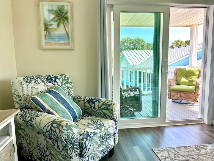 Waterfront Skydeck Near Pool Beach Gear Deal - Jensen Beach, FL