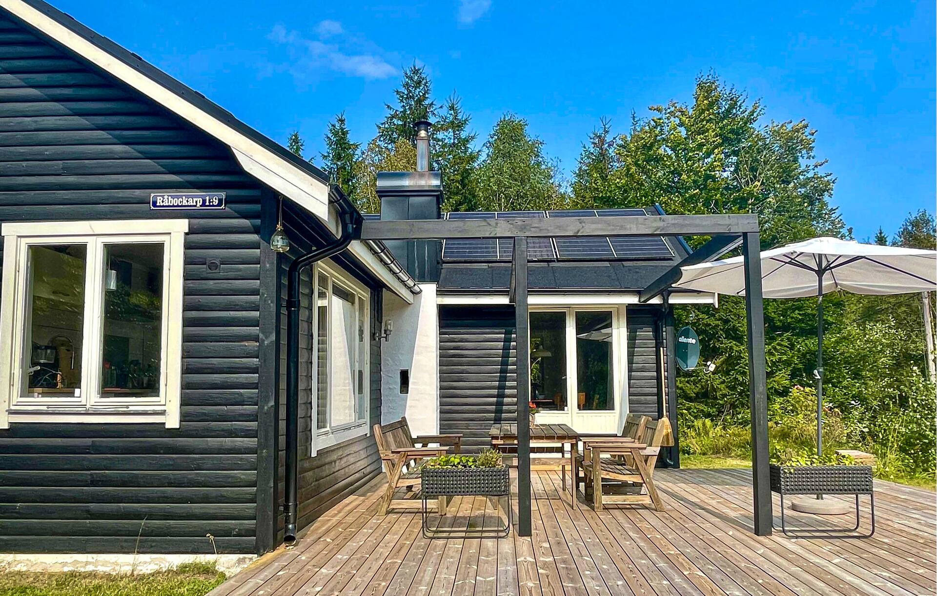Nice home in Linderöd with WiFi