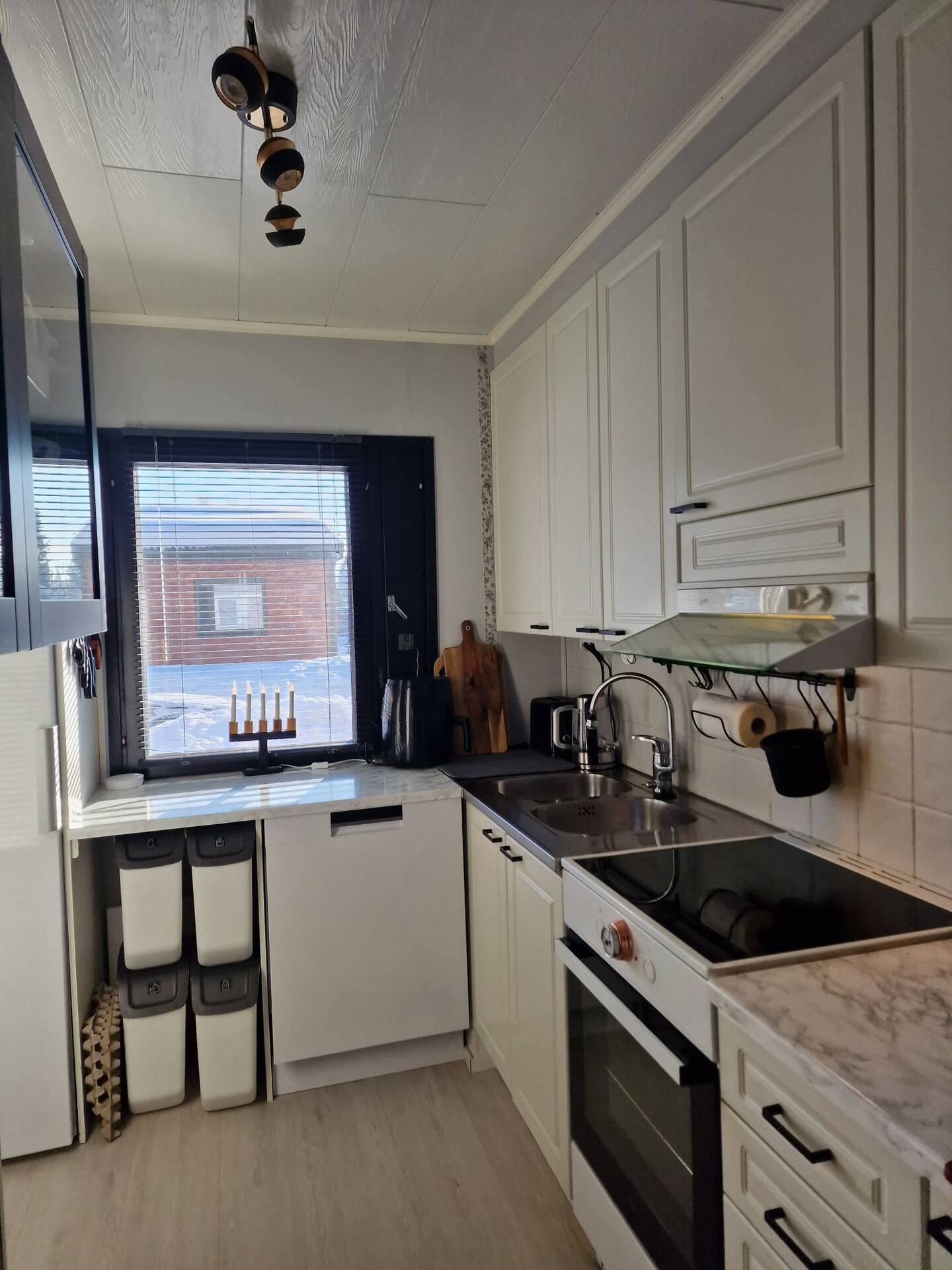 In A Semi-detached House, 2 Bedroom Home 4