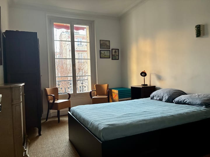 საძინებელი 1