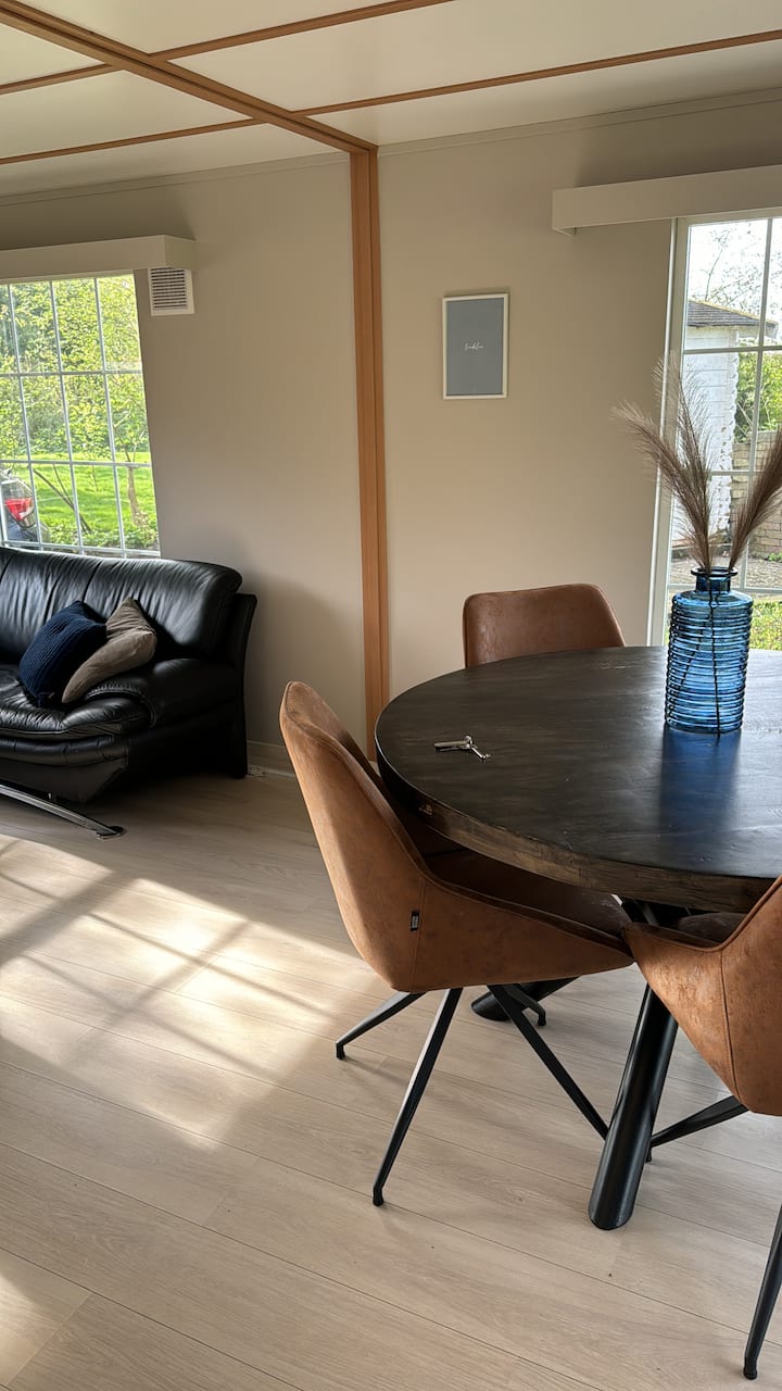 Een Hip Chalet Met Rust & Ruimte - Slagharen
