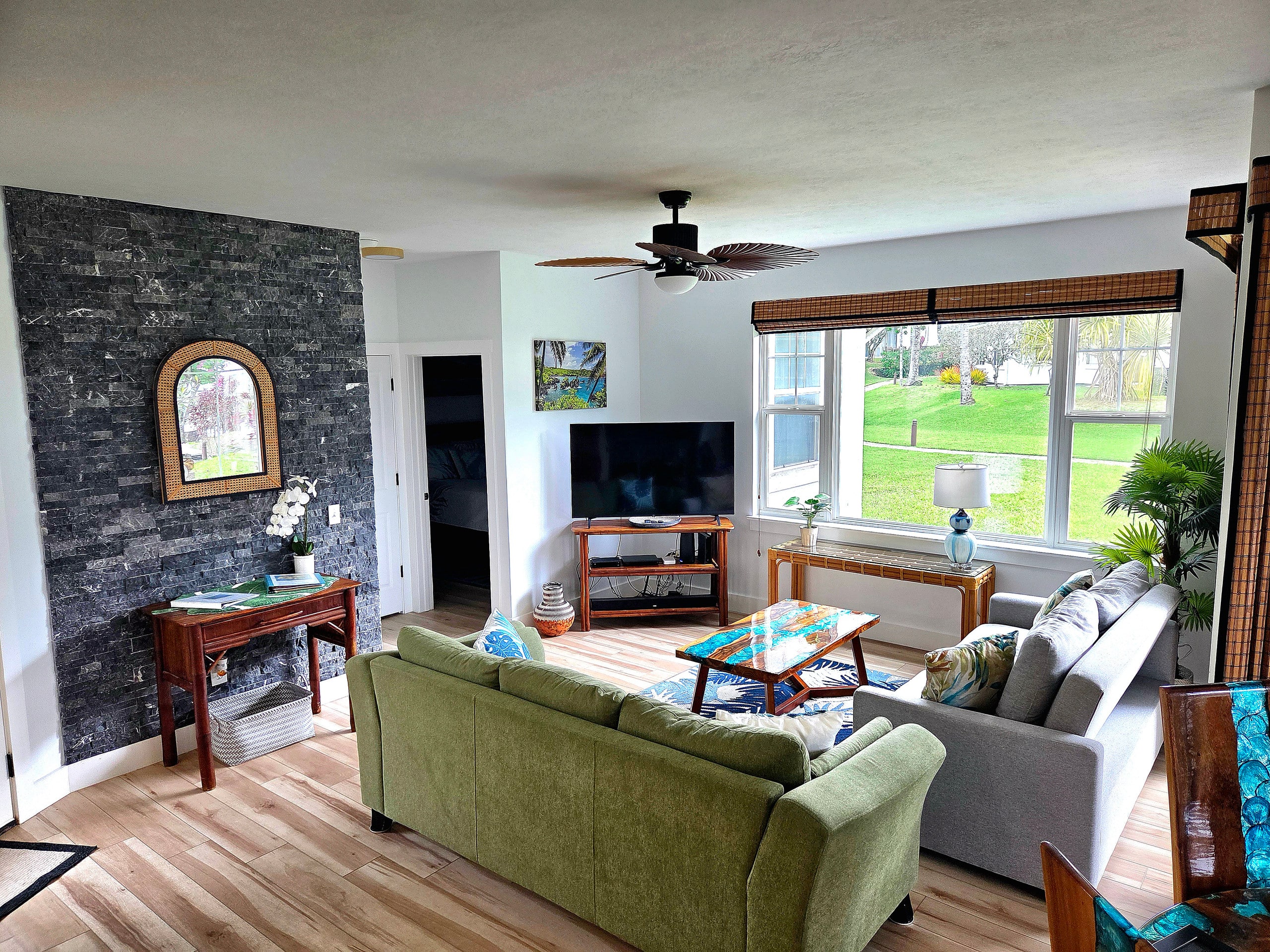 Home in Princeville · ★4.99 · 2 bedrooms · 3 beds · 2 shared baths - Image 12