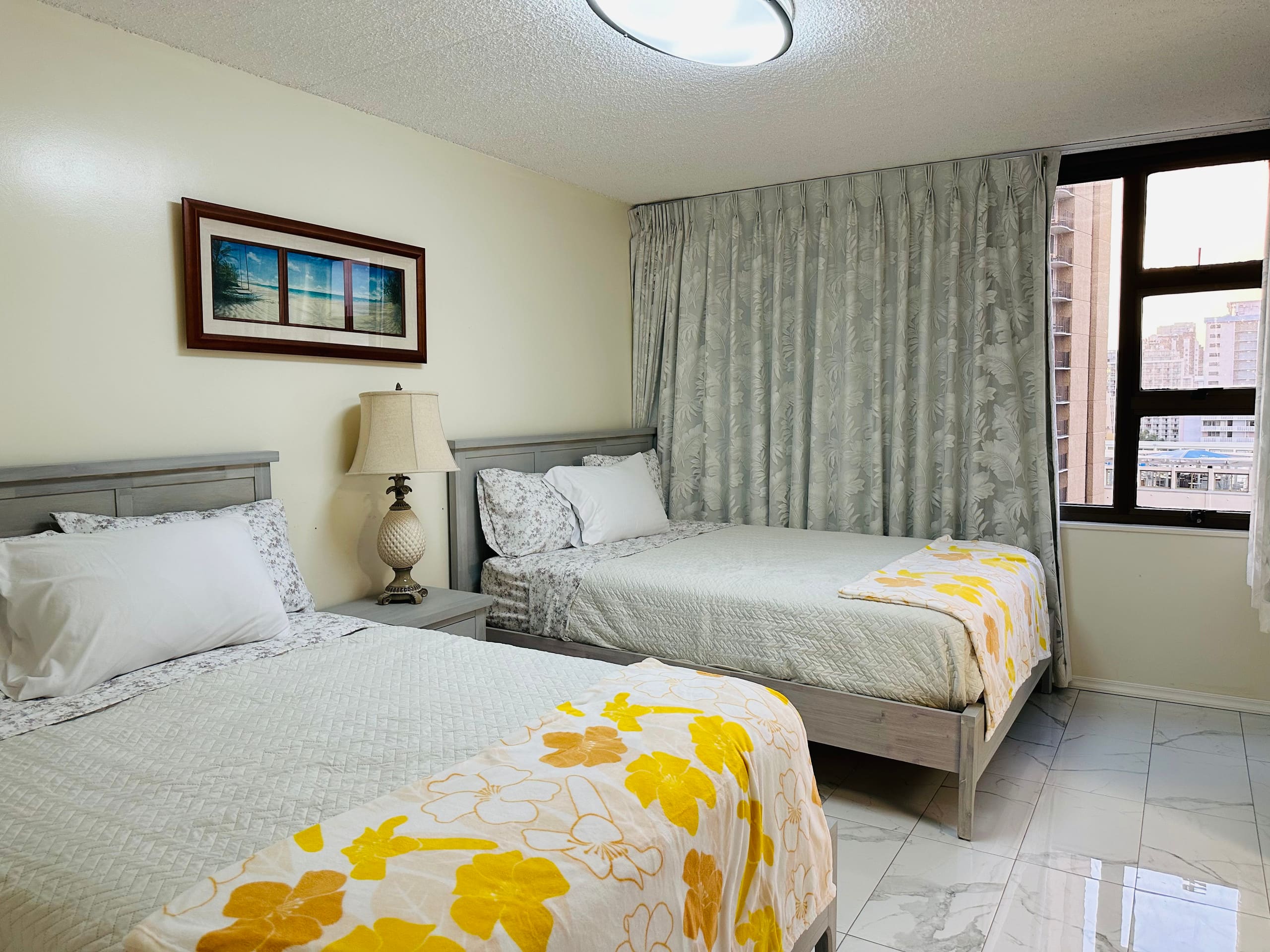 Condo in Honolulu · ★4.78 · 1 bedroom · 3 beds · 1 private bath - Image 49