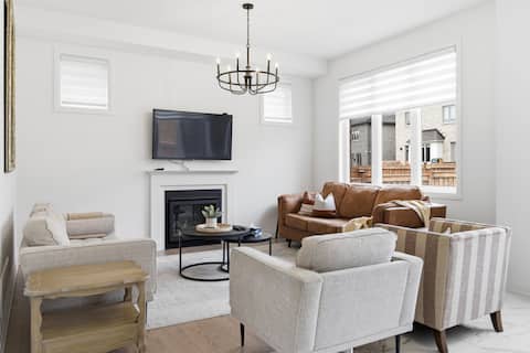 Sunny Haven: Brand New Retreat