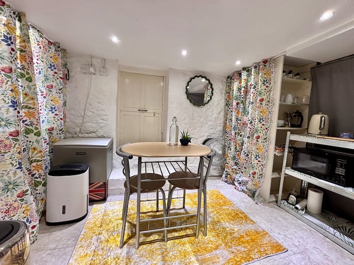 Peaceful Self-contained Garden Studio & Kitchenett - Bristol