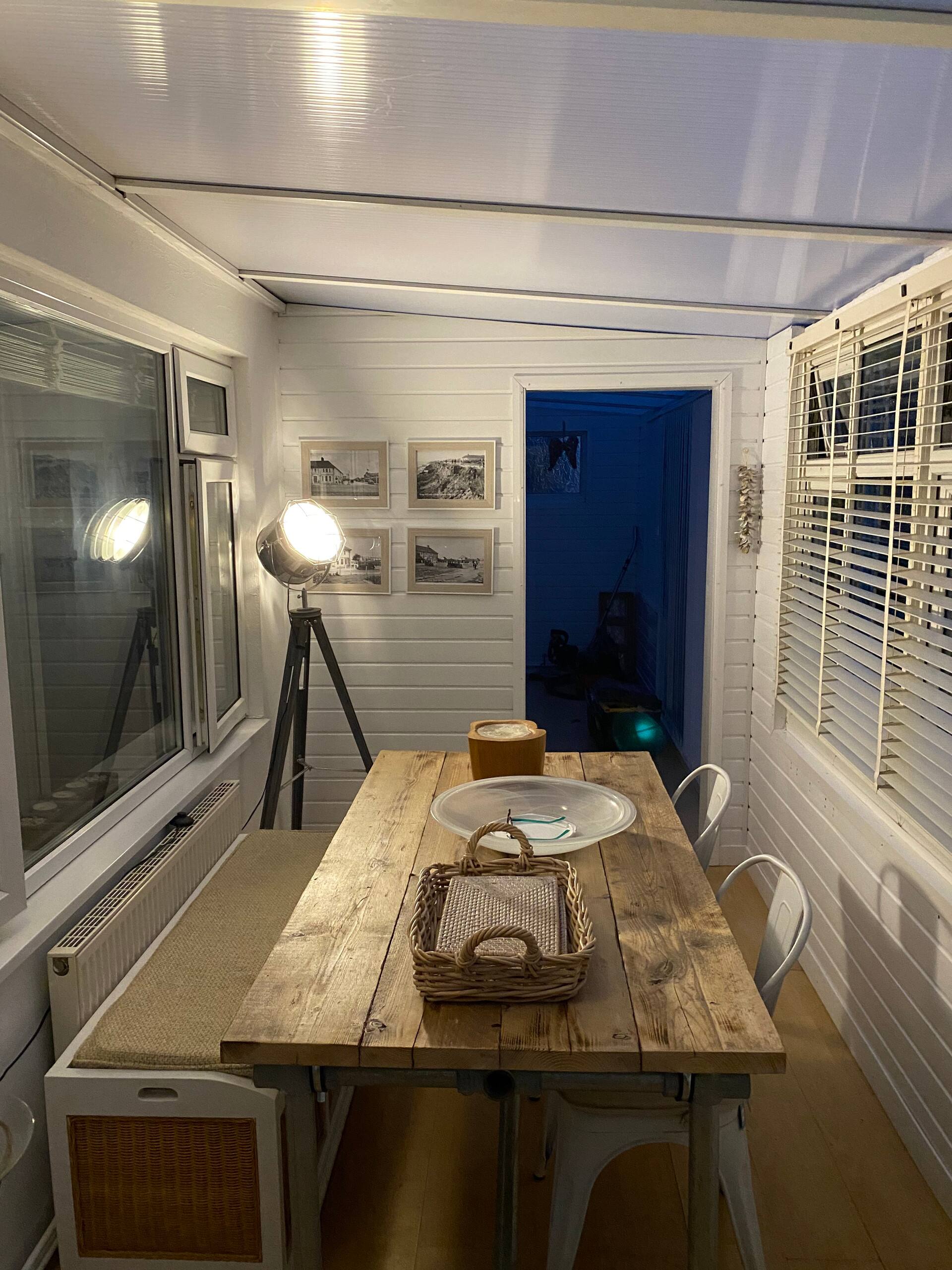 Shoreline hideaway, 1 min to the beach