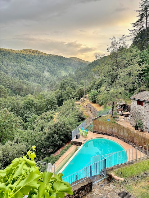Cottage 3 Cevennes with pool and terrasse