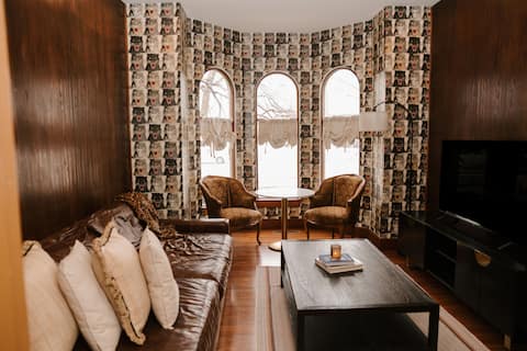 Successful Airbnb property: NEW Oregon District Cozy Downtown Towhome in Dayton