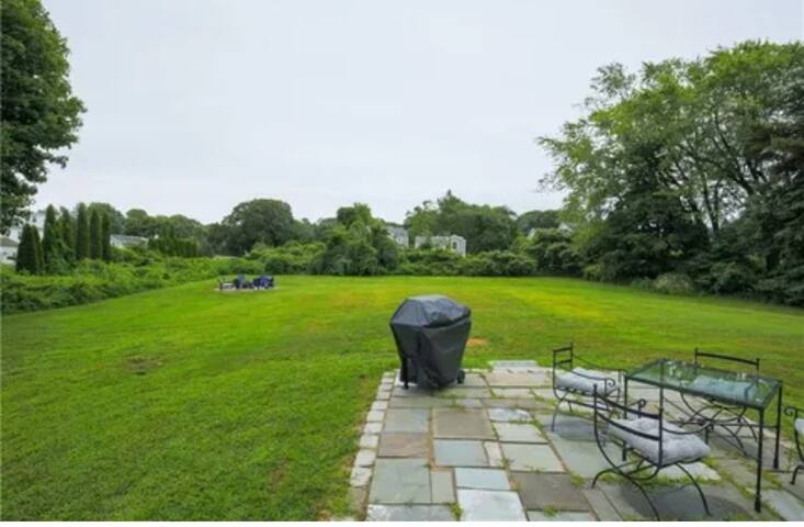 Watch Hill Cottage-Sunset Serendipity gallery image 4