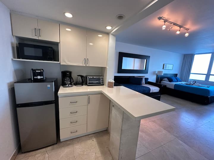 Miami Beach Oceanfront Apartment - Miami Beach, FL