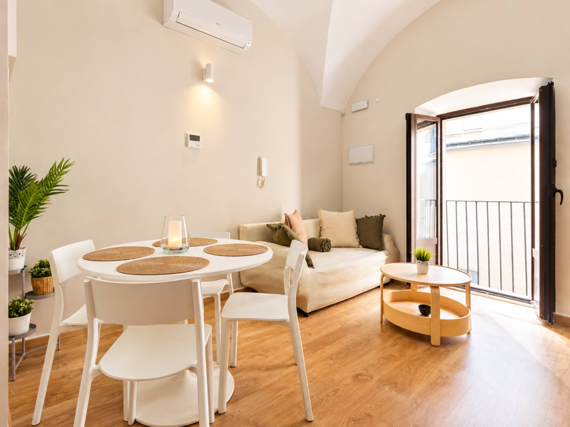 Plaza Mayor 35 Apartments, Family Apartment. — photo 2