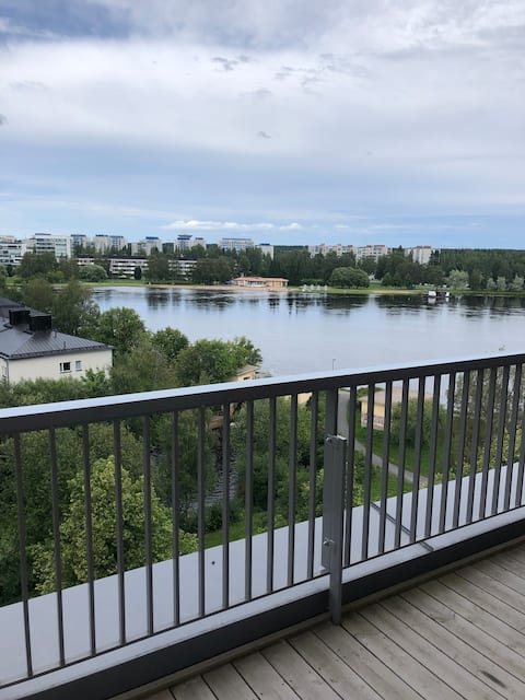 Amazing rooftop terrace apartment on the riverfront 2br