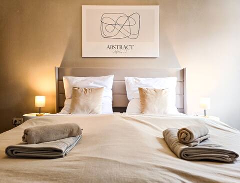 COSY-Apartment. Quiet & Cozy. Free Parking. 80m²