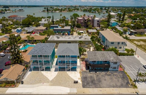 Duo Dwellings, Views Galore