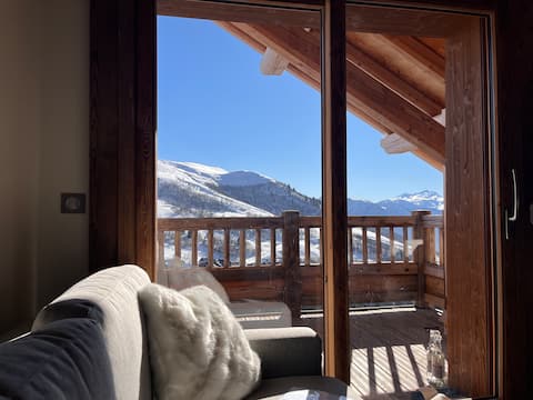 Popular Airbnb listing: The Duplex of "L'Ancolie" in Saint François Longchamp