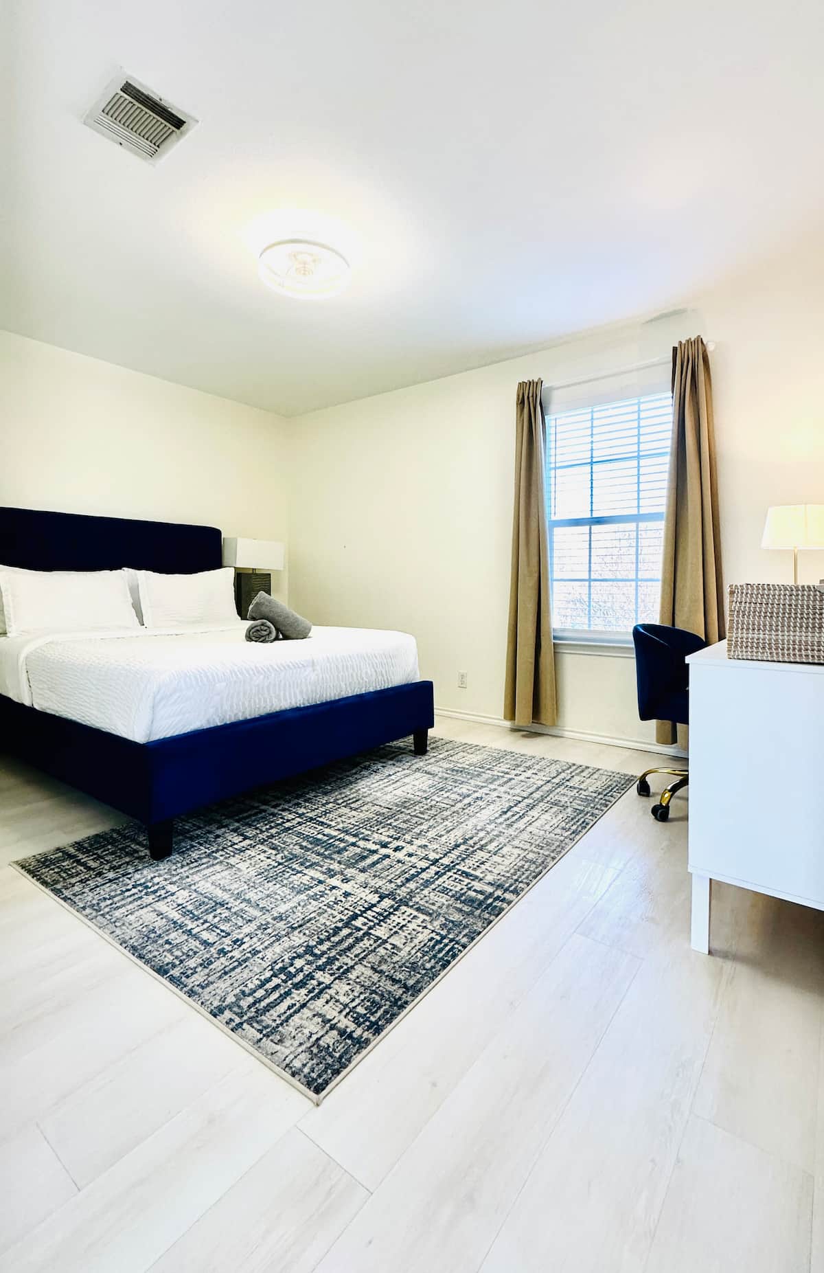 Cozy Room — Tech Ridge, North Austin — Masaya Hospitality