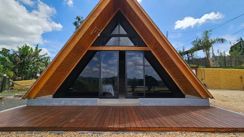 Top performing Airbnb: High Mountain Cabin | with hot tub in Lindóia