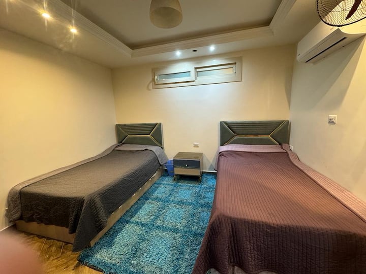 საძინებელი 1