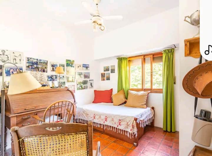 Комната в семейном доме в Beccar