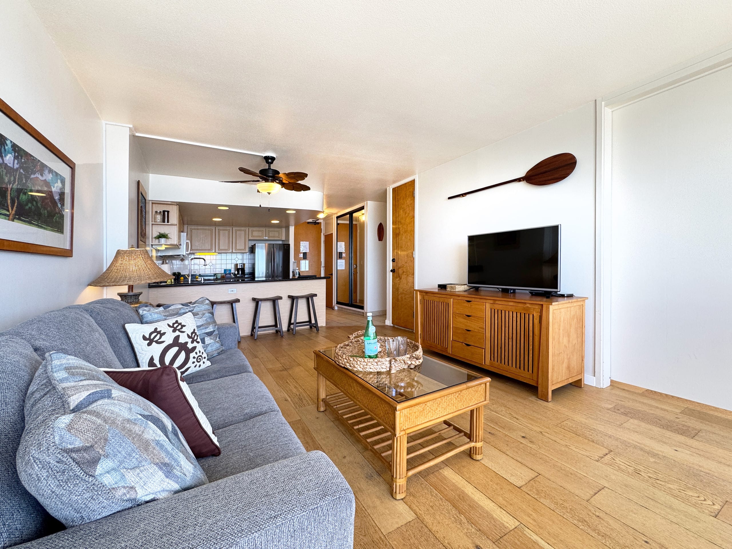Condo in Honolulu · ★4.76 · 1 bedroom · 2 beds · 1 private bath - Image 10