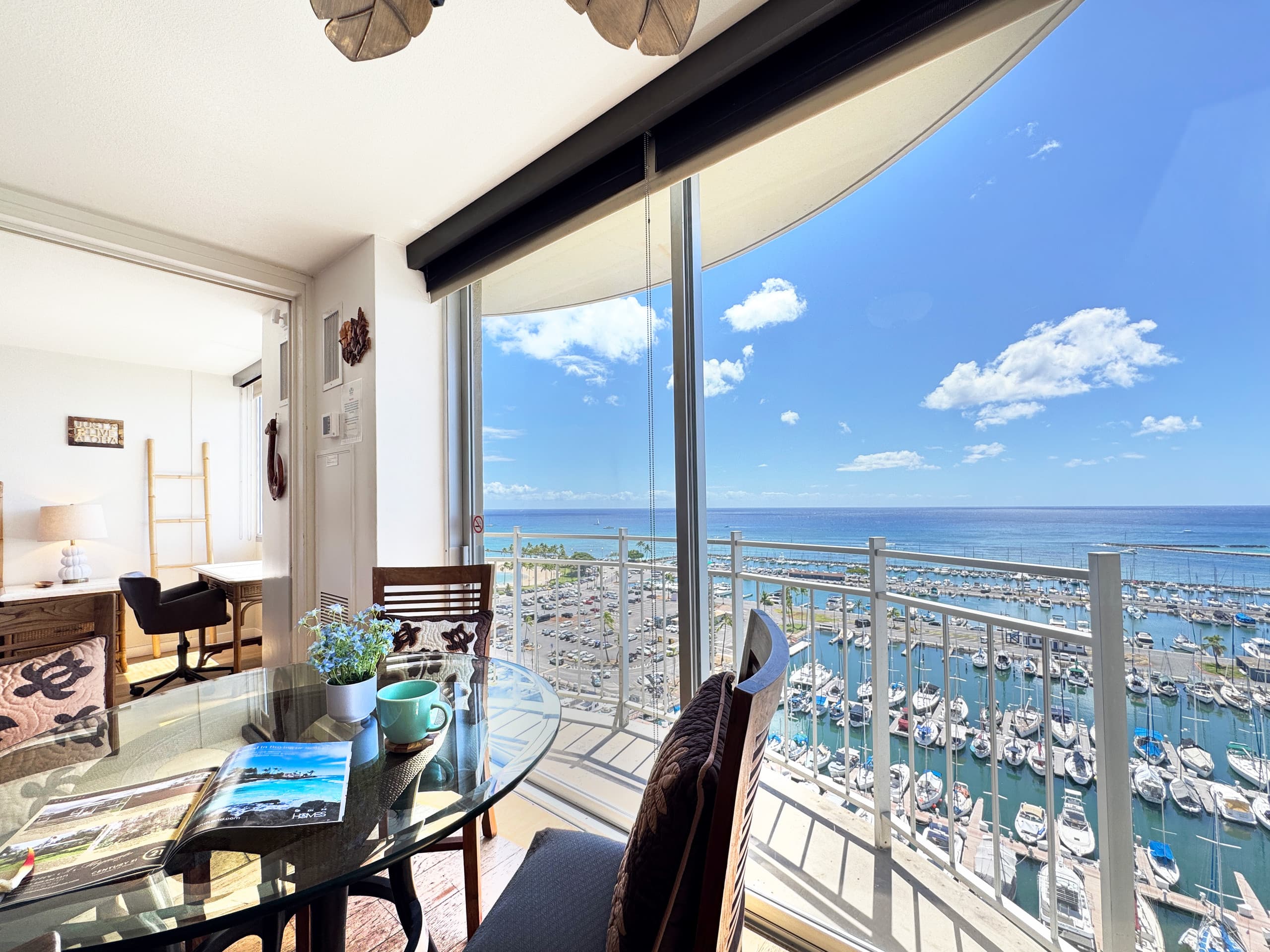 Condo in Honolulu · ★4.76 · 1 bedroom · 2 beds · 1 private bath - Image 12