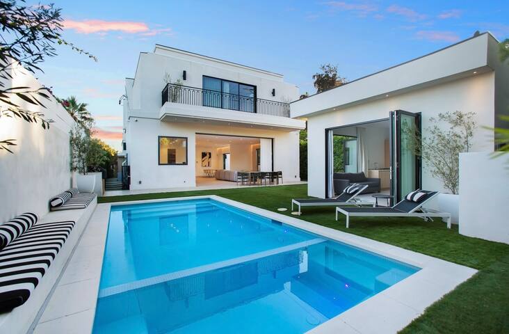 Ultra Luxurious ZEN HOUSE in beverly