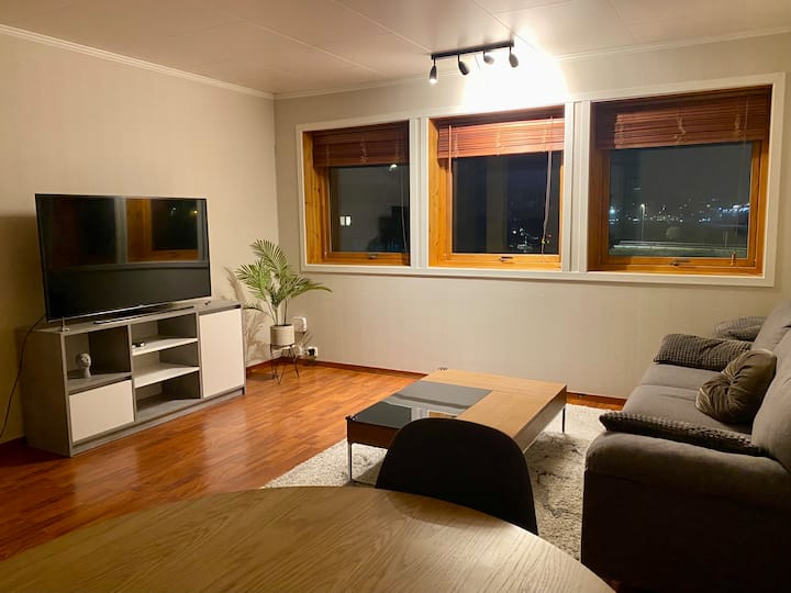 Apartment W/ Kitchen/bathroom/bedroom Near Poi - Tromsø