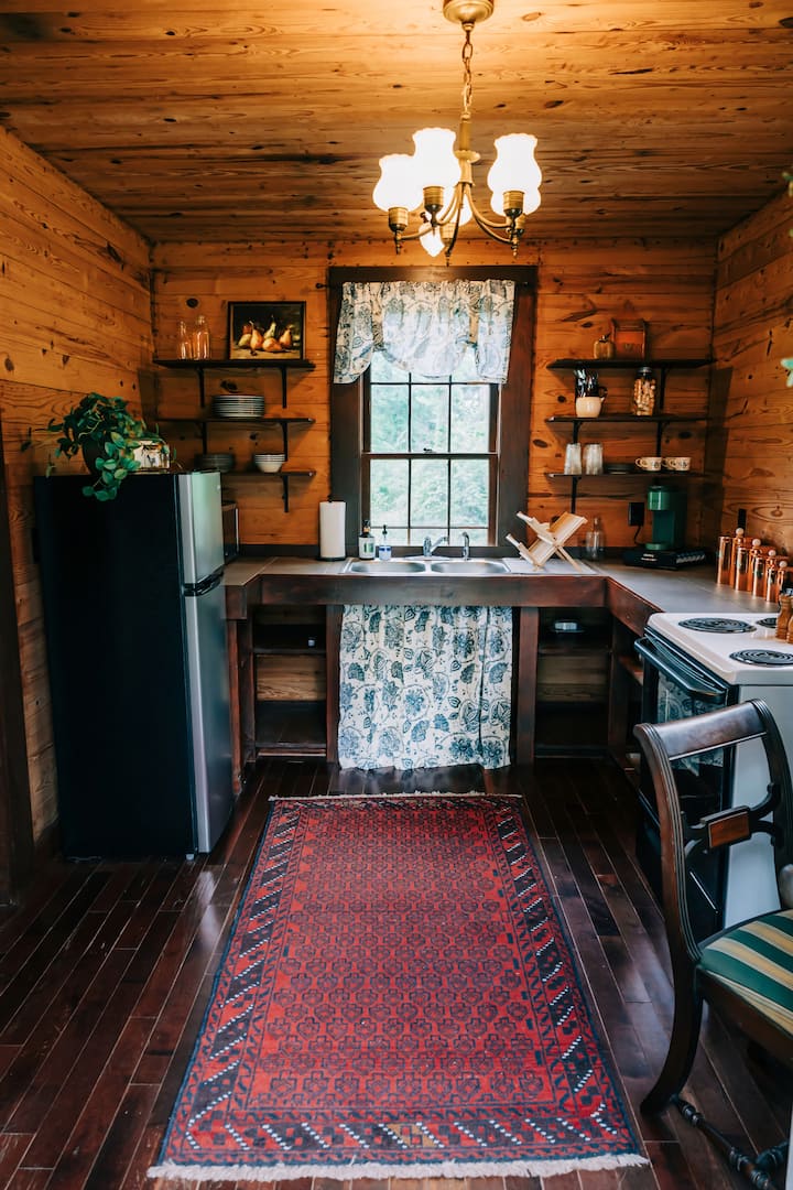 Your Northeast Texas Hideaway - Texarkana, TX