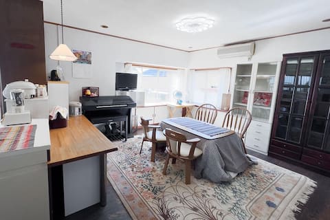 Minpaku with breakfast [bunk bed] and culture and manga/games: 7-minute walk from Tobu Nikko Station
