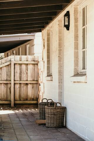 Lloydy’s Beach Cottage gallery image 3