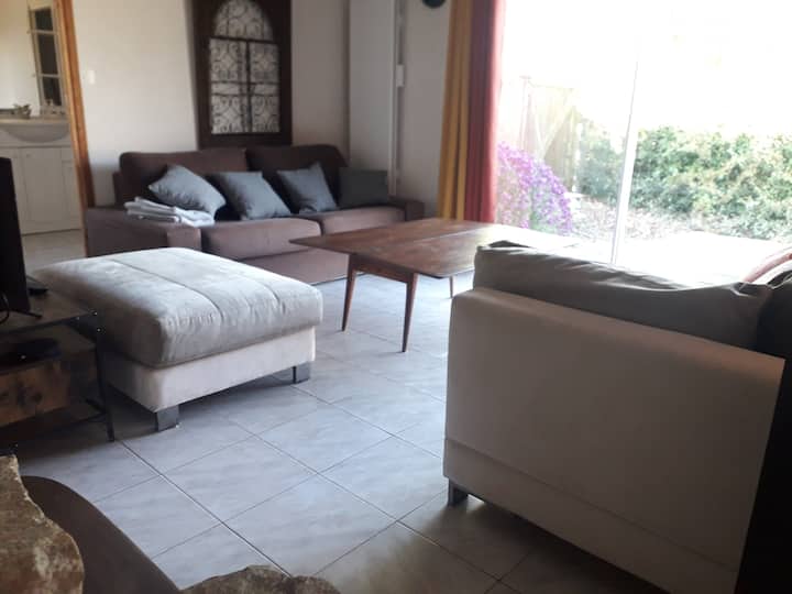 غرفة المعيشة