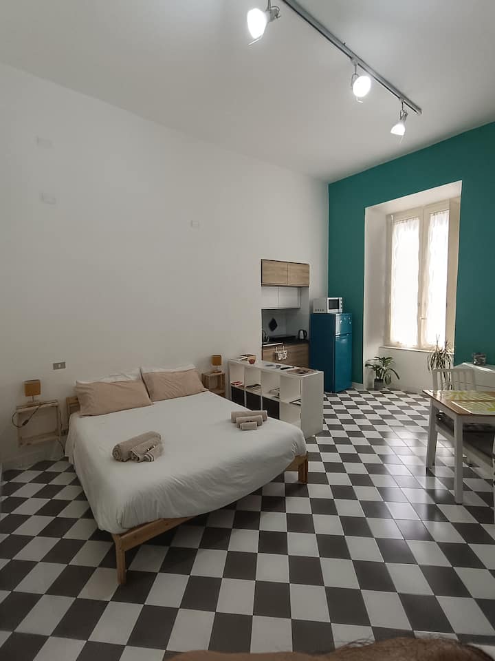 Casa Del Sole-elegante Rifugio Nel Cuore Di Napoli - Naples