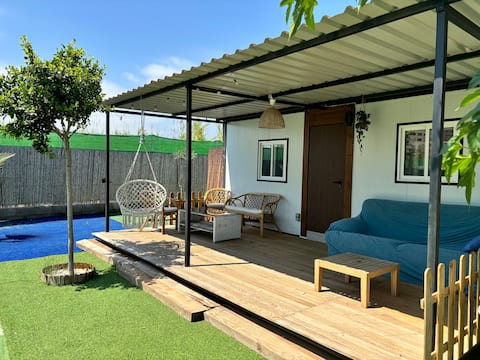 Magnificent property with a house 100 meters from the beach