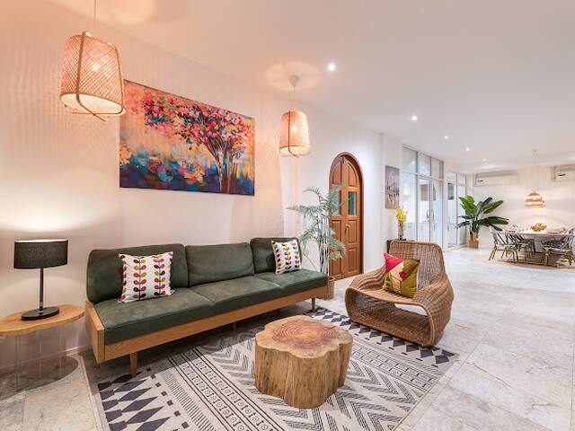 Pool Villa 700m to ThongLor BTS + Airport Transfer gallery image 5