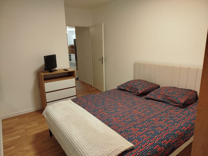 غرفة النوم 1