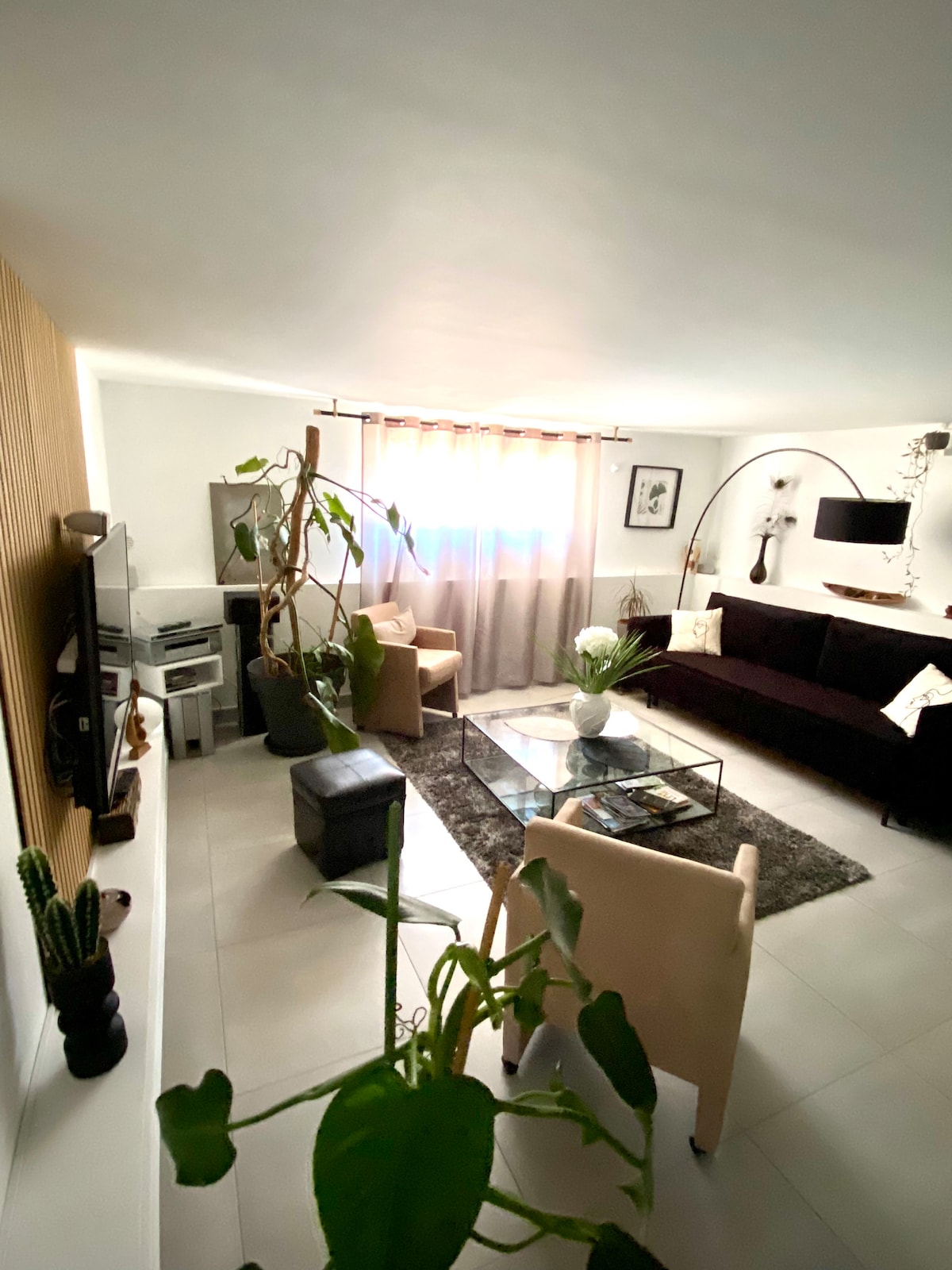 Top performing Airbnb: 80 m2 2-bedroom apartment with comfortable swimming pool near Golf in Juvignac