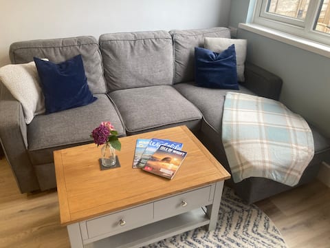 Top performing Airbnb: Sea Plum Lodge- cosy and close to the fun of Ryde. in Ryde