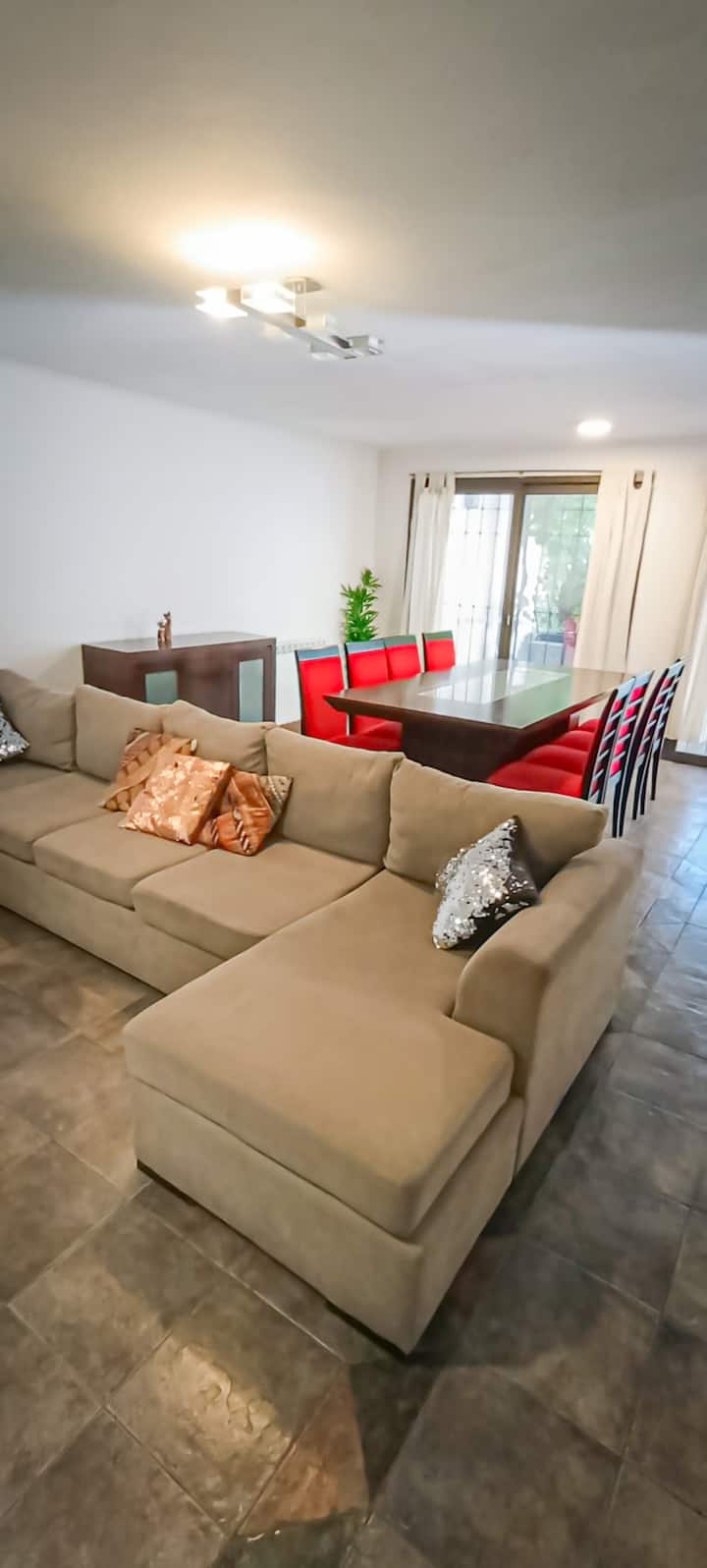 Casa Avellaneda | 12 Pax • A 6 Cuadras Arístides - Mendoza
