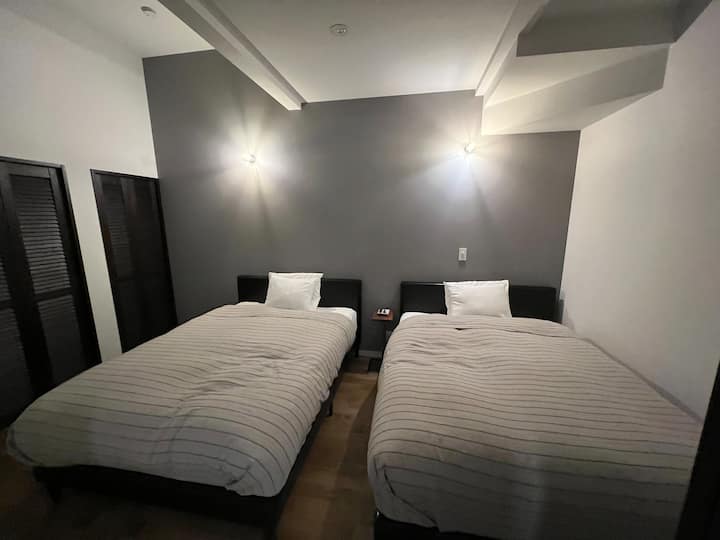 Dhomë gjumi 1