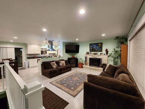 Entire 1BR Home - 40 min to Ski Resorts - Private