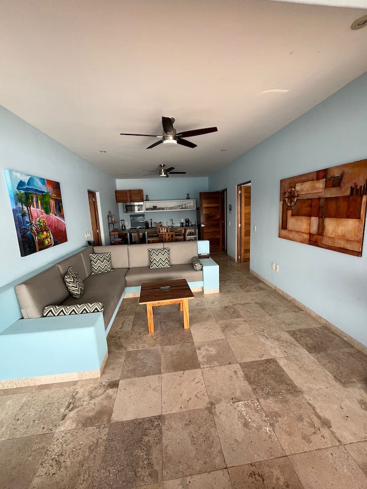 Casa 5 In El Nido-single Room In Double Room Condo - Zihuatanejo