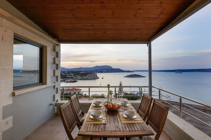 Βίλα ΤΗΑΜΙ μαγική θέα