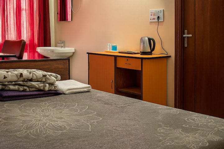 The Tulip Touch- Stella Studio Suite Lift|wifi|ac. - Dankuni